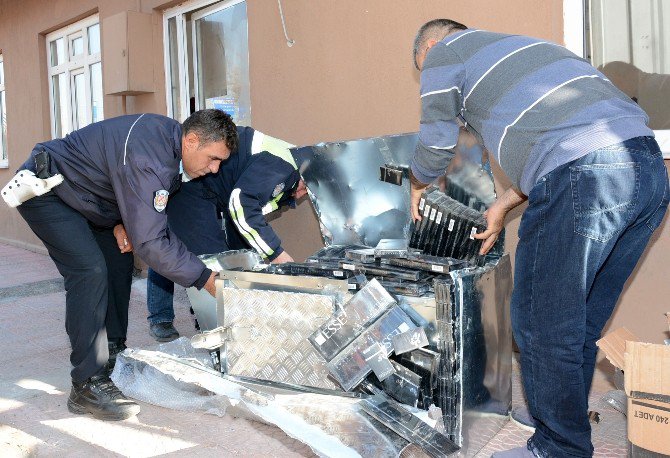 Buzdolabı İçinde Kaçak Sigara Sevkıyatı