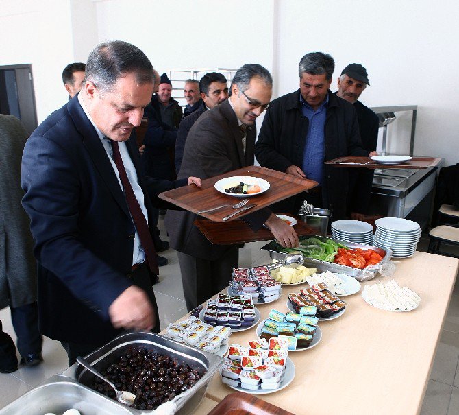 Atatürk Üniversitesi’nden Bölge Çiftçilerine Yönelik Eğitim Programı