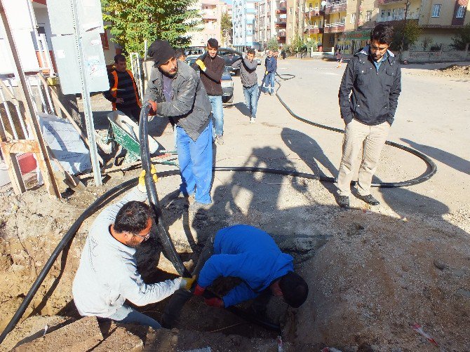 Batman’da Enerji Nakil Hatları Yer Altına Alınıyor