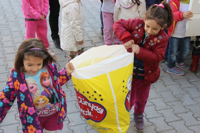 Anasınıfı Öğrencilerinden Anlamlı Yardım