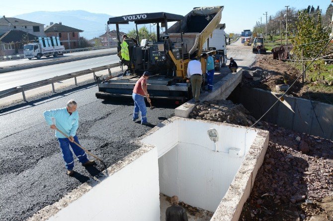 Kartepe’de Üst Ve Alt Yapı Çalışmalar Devam Ediyor