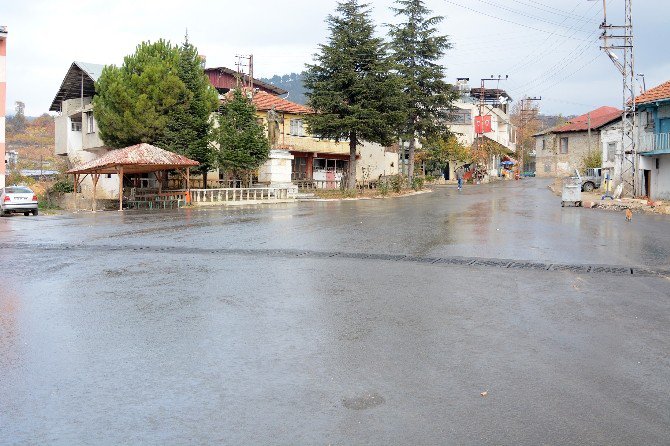 Büyükşehir’den Çamlıyayla’da Hizmet Atağı