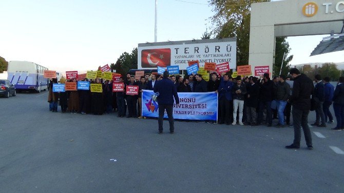 Üniversite Öğrencilerinden ‘Demokrasi Eylemi’