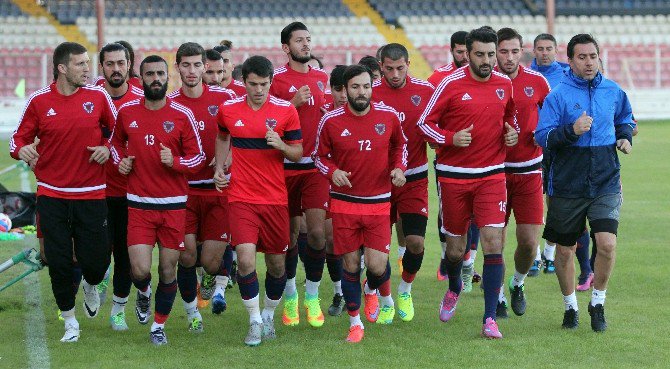 Yusuf Şimşek: "Ümraniyespor Maçı Bizim Tekrardan Doğuş, Diriliş Maçımız Olacak"