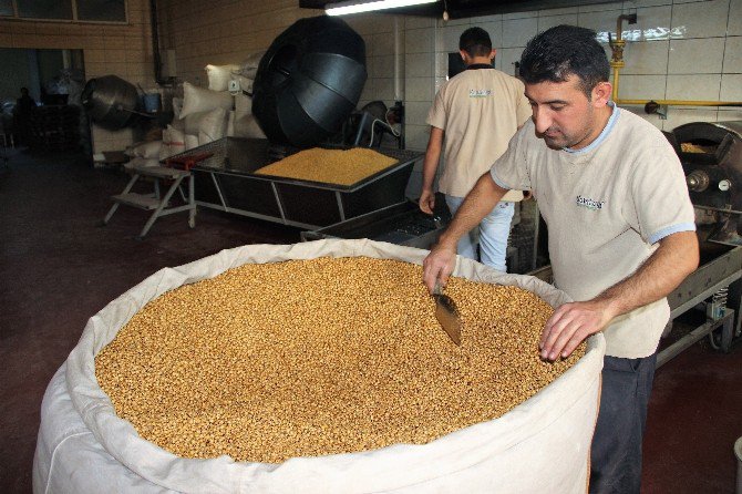 15 Bin Nüfuslu İlçe Dünyanın Leblebisini Üretiyor