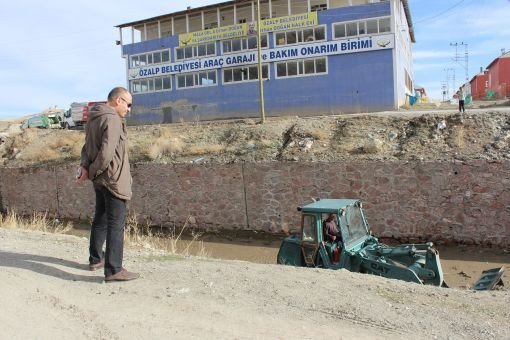 Özalp İlçesinde Dere Yatağı Islah Çalışması