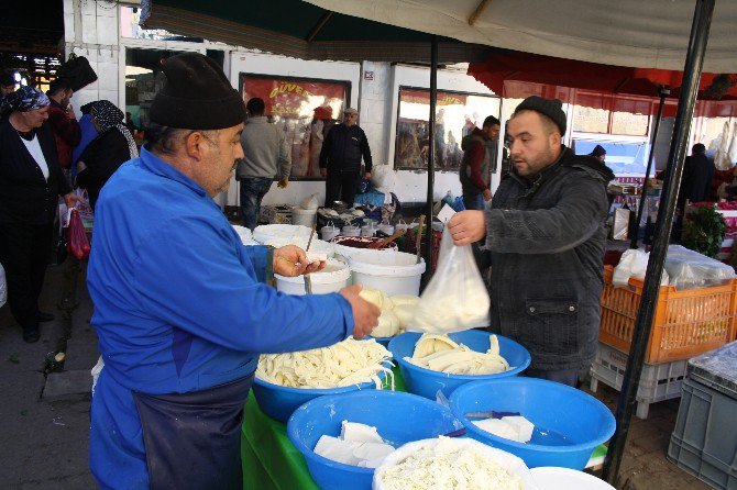 Yozgat’ta Köylü Pazarı Esnafı ‘Kapalı Pazar’ Heyecanı Yaşıyor