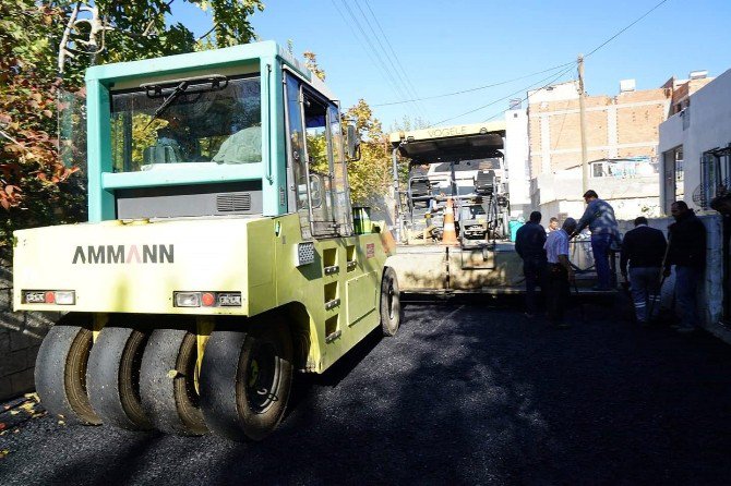 Adıyaman Belediyesinden Kavşak Ve Asfalt Çalışması