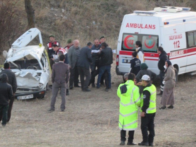 Sandıklı’da Trafik Kazası: 1 Ölü, 3 Yaralı