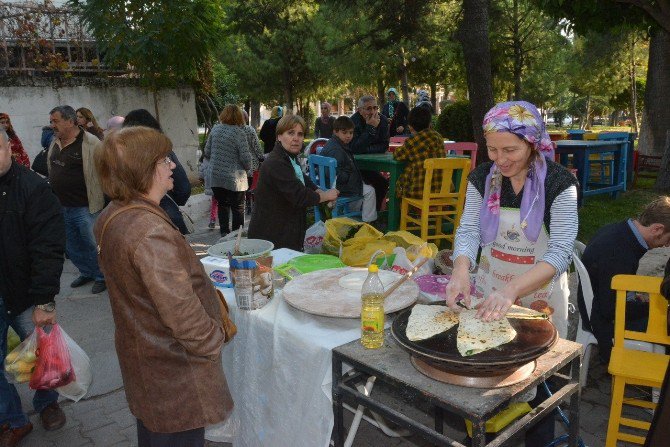 Akhisar’da ’Yöresel Ürünler Festivali’ne Büyük İlgi