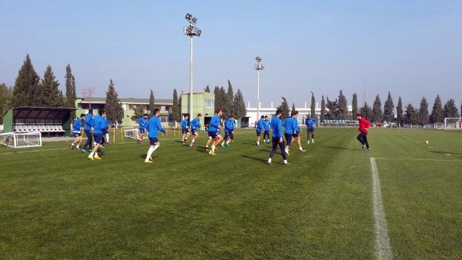 Akhisar Belediyespor, Kasımpaşa Maçı Hazırlıklarını Sürdürdü