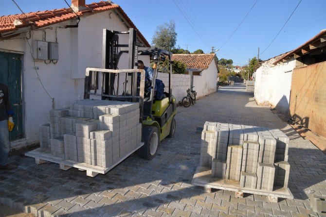 Büyükşehirden Koçarlı Bıyıklı’da Yol Düzenlemesi
