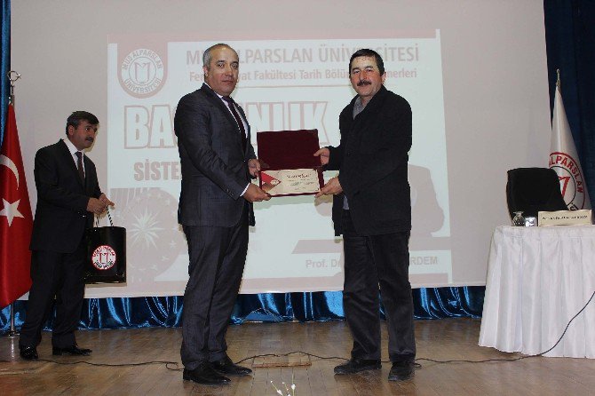 Mşü’de ’Başkanlık Sistemi’ Semineri