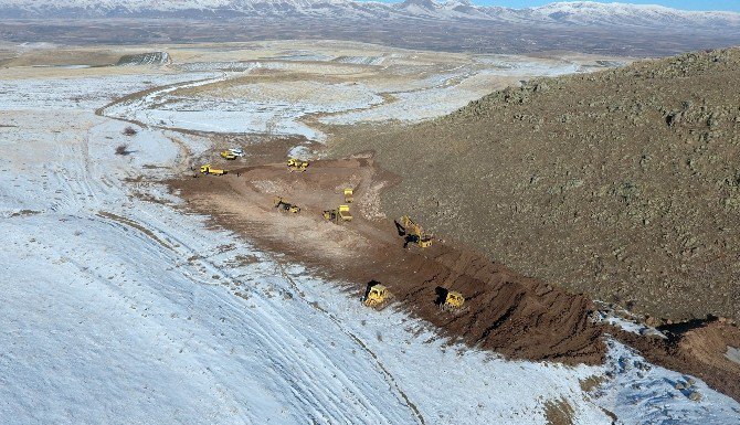 Büyükşehir Kar-kış Demeden Gölet Yapmaya Devam Ediyor