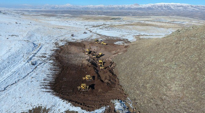 Büyükşehir Kar-kış Demeden Gölet Yapmaya Devam Ediyor