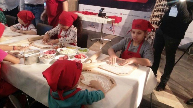 Pizzaların Küçük Ustaları Trabzon’da Buluştu