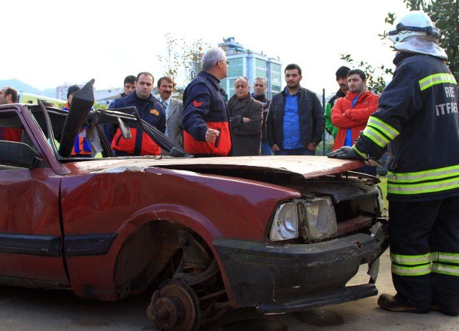 Rike Personeline Araçtan Yaralı Kurtarma Eğitimi