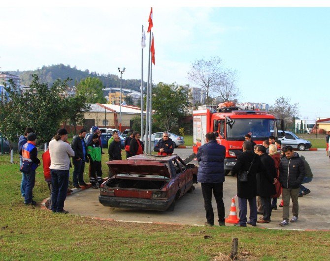 Rike Personeline Araçtan Yaralı Kurtarma Eğitimi