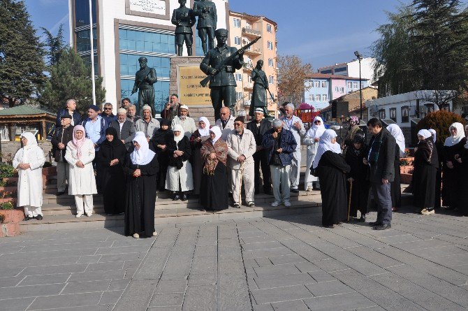 Umre Yolcuları İçin Uğurlama Programı Düzenlendi