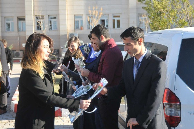 Şırnak’ta 24 Kasım Öğretmenler Günü Buruk Kutlandı