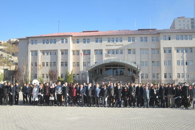 Şırnak’ta 24 Kasım Öğretmenler Günü Buruk Kutlandı