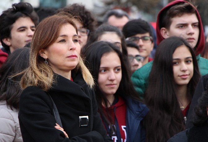 Öğretmenler Günü Taksim’de Kutlandı