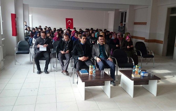 Iğdır’da "Hoca Ahmet Yesevi" Konferansı Düzenlendi