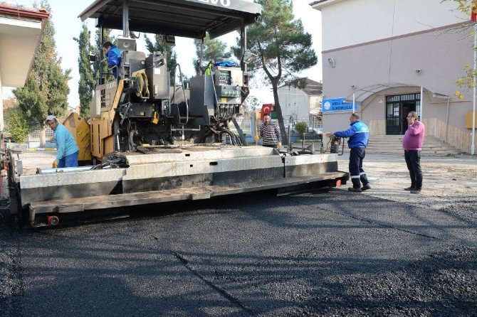 Başkan Üzülmez’den Eğitimi Tam Destek