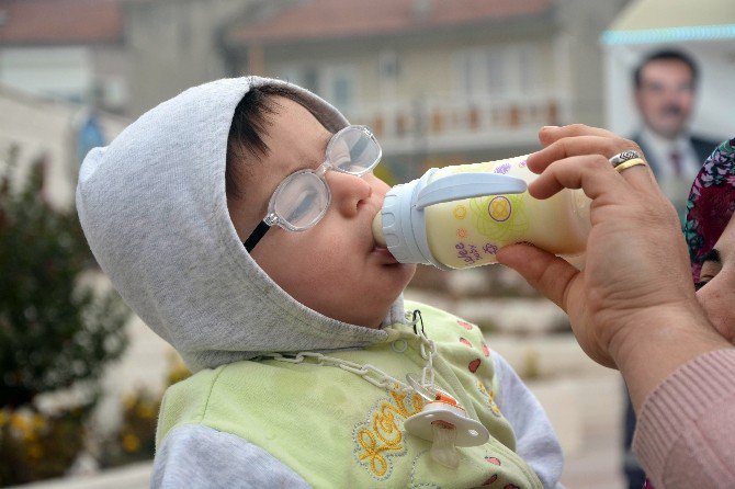 Bigadiç’in Çeşmelerinden Süt Akıyor