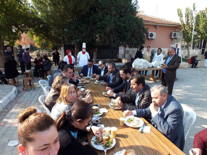 Didim’de Öğretmenlerin Balık Ekmek Ziyafeti Bu Yılda Sürdü