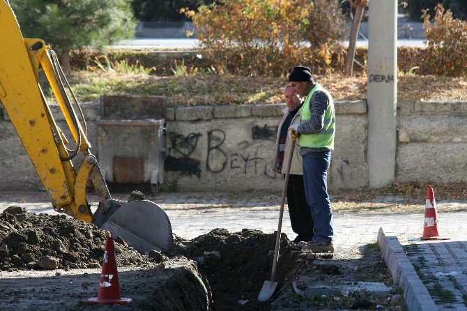 Sungurlu’da Elektrik Hatları Yeraltına Alınıyor