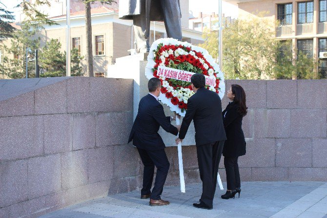 Eskişehir’de Öğretmenler Günü Kutlandı