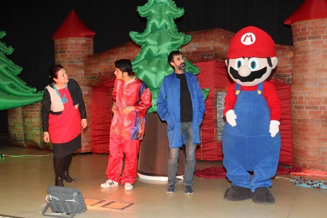 Çocuklar Süper Mario İle Eğlendi