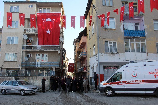 Şehidin Cenazesi Erzurum’a Getirildi