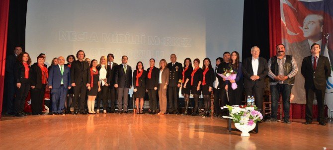 Foça’da Öğretmenler Günü Coşkusu