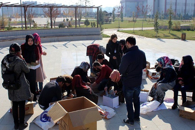 Kmü, Öğrencilerinden Köy Okullarına Anlamlı Destek