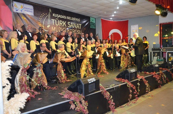 Tsm Korosu’nun Güzelçamlı Konseri Beğeni Topladı