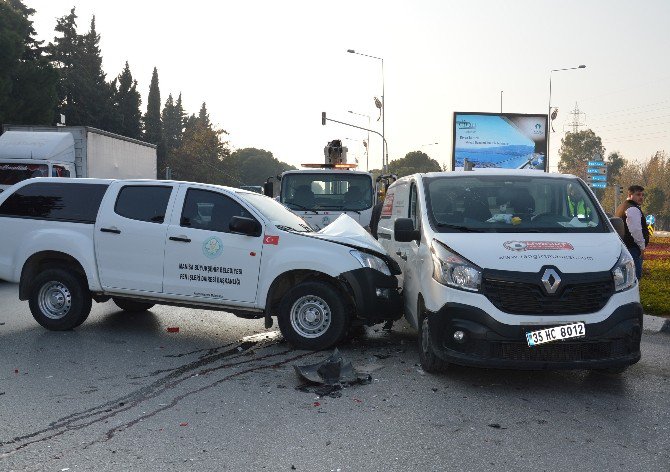 Manisa’da Zincirleme Kaza: 2 Yaralı