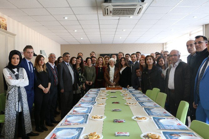 Medical Park Hastanesi Öğretmenleri Unutmadı