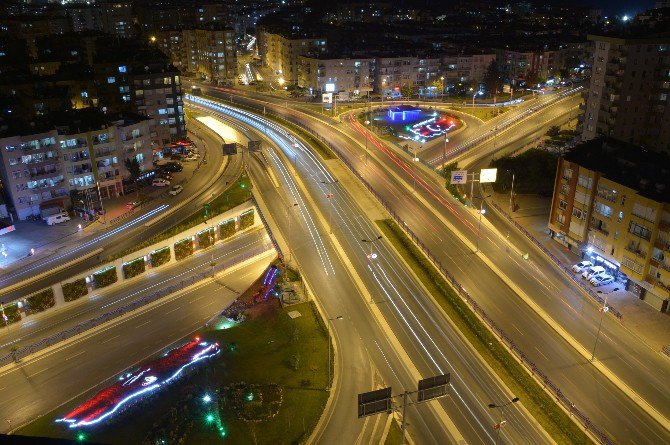 Büyükşehir Belediyesi, Kentin Ulaşım Sorunlarını Çözmeye Devam Ediyor