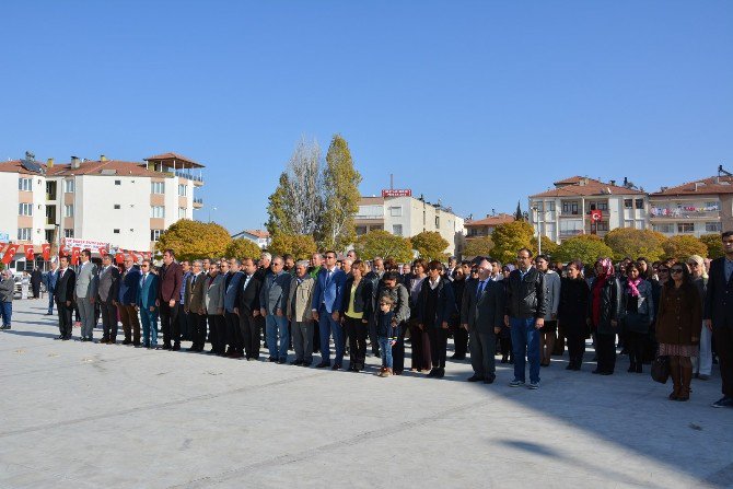 Şehit Ateşi Düşen Korkuteli’de Sade Öğretmenler Günü Kutlaması