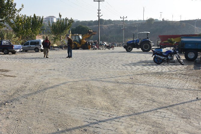 Poyrazdamları’nın Kilit Parke Taşları Döşendi