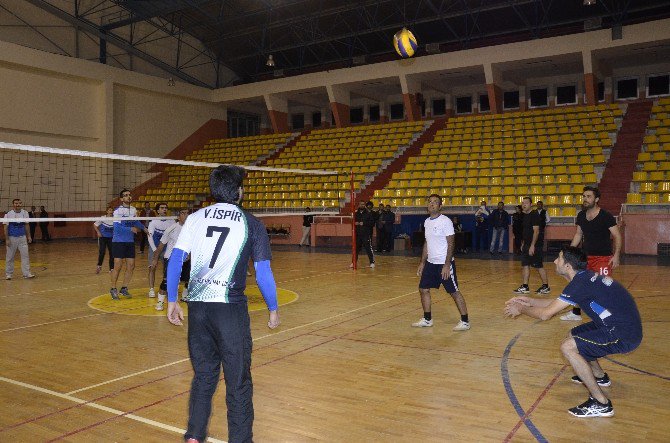 24 Kasım Öğretmenler Günü Turnuvaları Sona Erdi