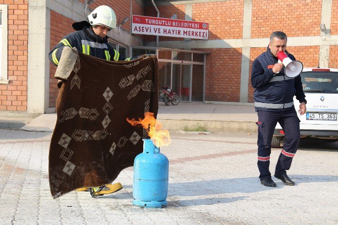 Turgutlu Aşevi Ve Hayır Merkezi’nde Yangın Tatbikatı