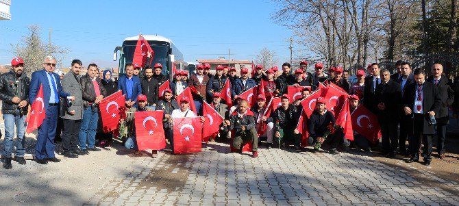 15 Temmuz Gazilerinden Şehit Ömer Halisdemir’in Kabrine Ziyaret