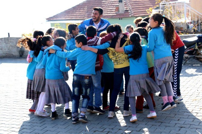 Geleceğin Öğretmenleri ‘Gönül’lere Dokundu