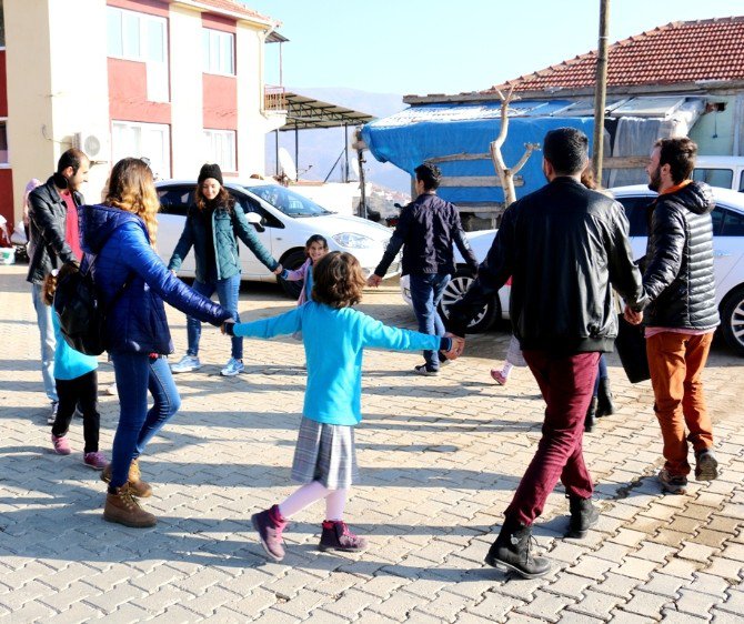 Geleceğin Öğretmenleri ‘Gönül’lere Dokundu