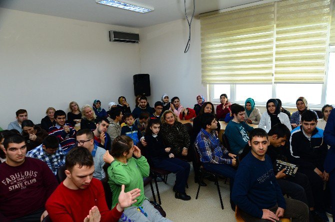 Otizmli Öğrencilerden Öğretmenlerine Şükran Etkinliği