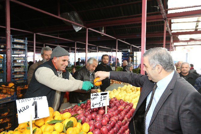 Başkan Çelik, Perşembe Pazarı’nda