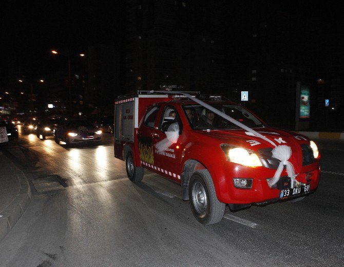 İtfaiye Aracını Gelin Arabasına Çevirdiler